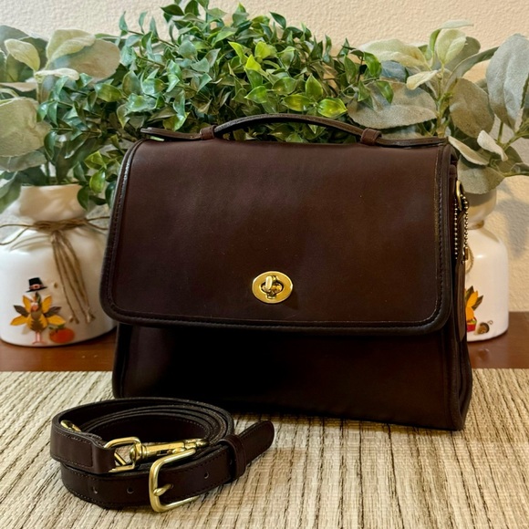 ❤️SOLD❤️Vintage Coach Mahogany Court Bag 9870 - Picture 1 of 10